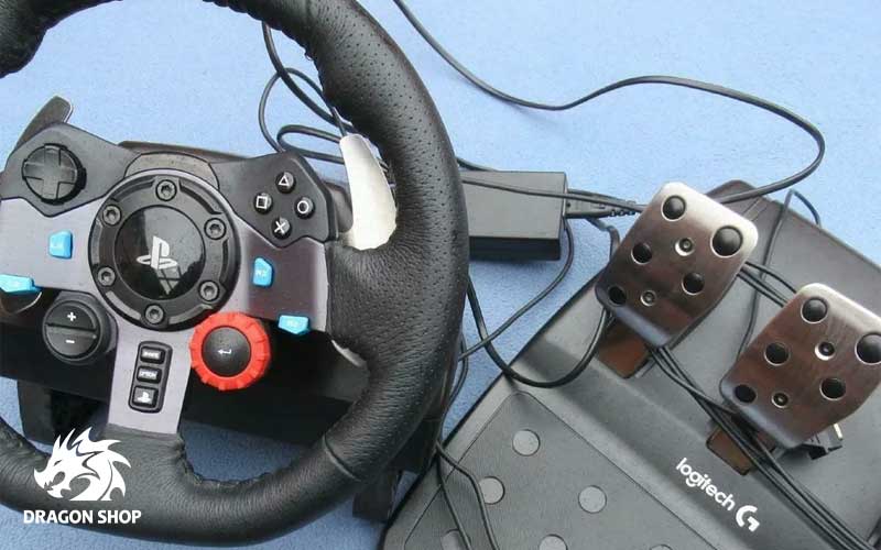 Logitech G29 Driving Forc در مقابل Thrustmaster T300RS