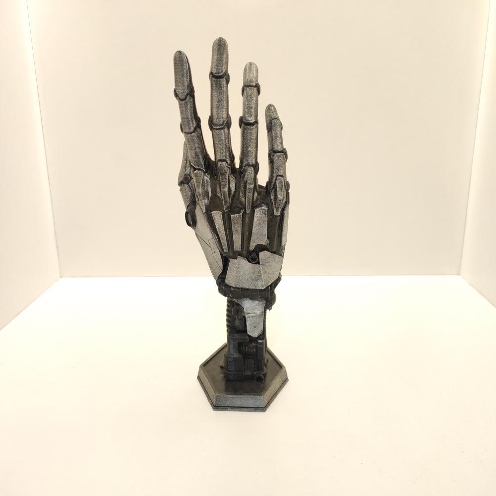 Console-Stand-Cyberpunk-Silver-Black