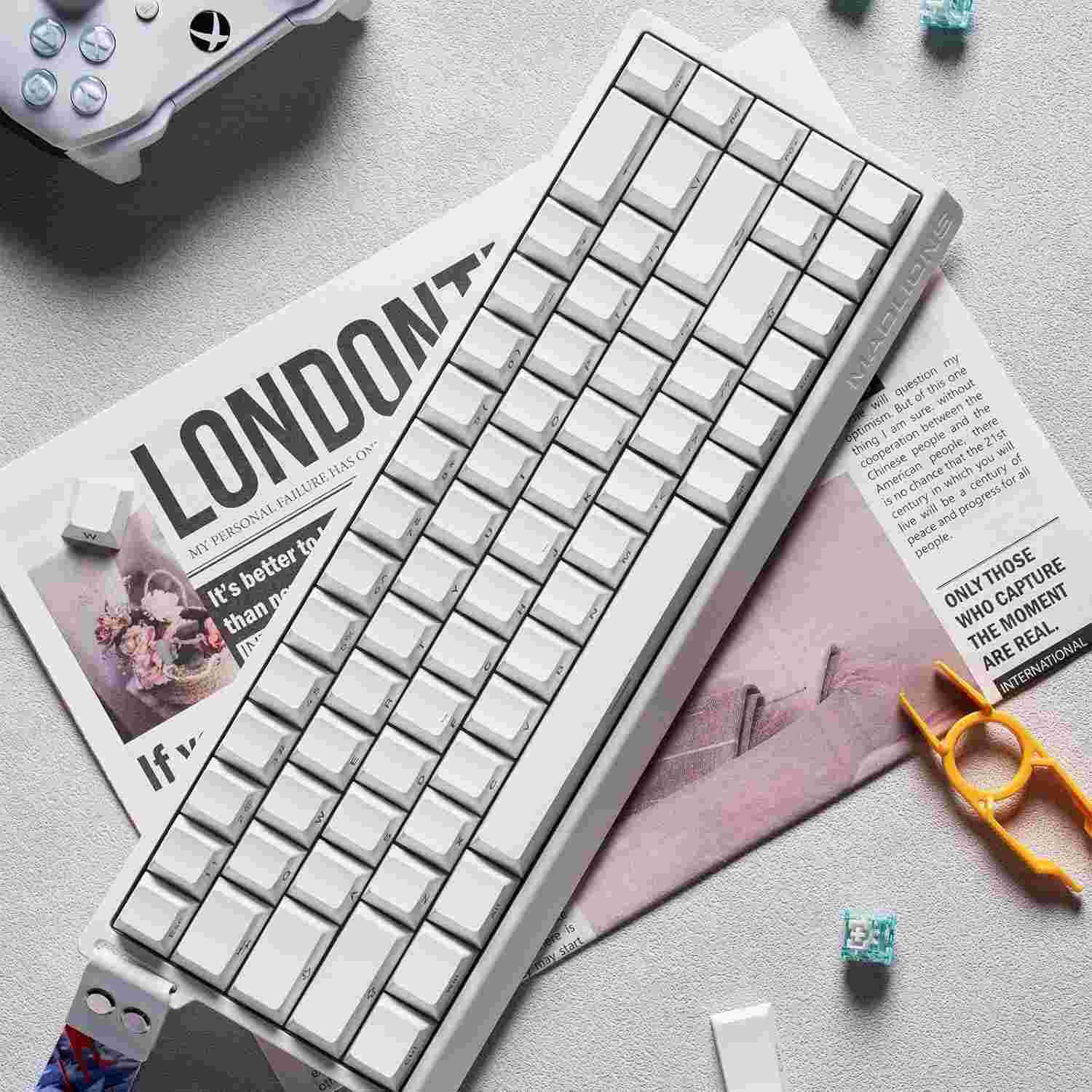 کیبورد MADLIONS MAD 68 RGB HE Switch White
