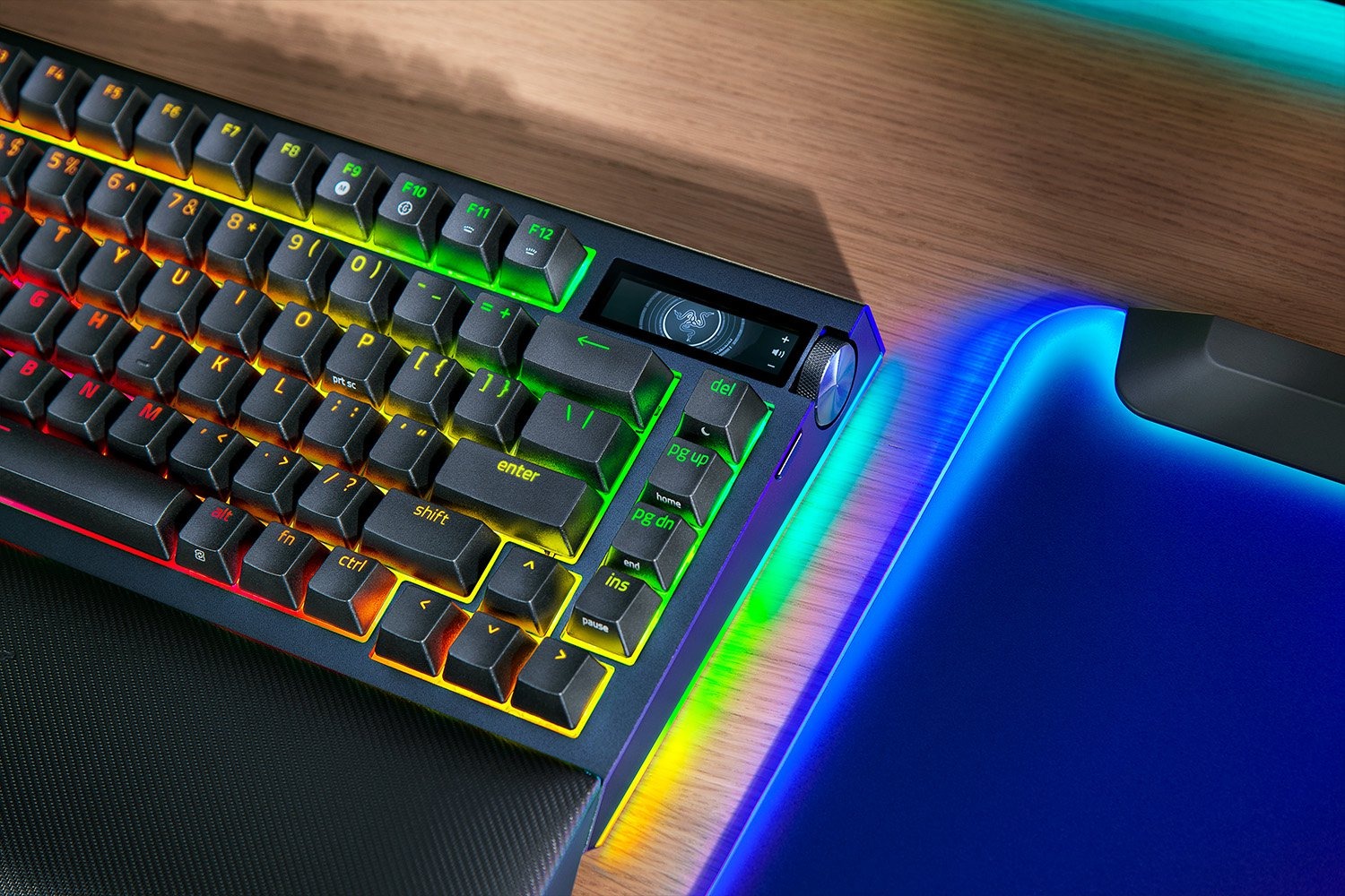 کیبورد Razer BlackWidow V4 Pro 75%