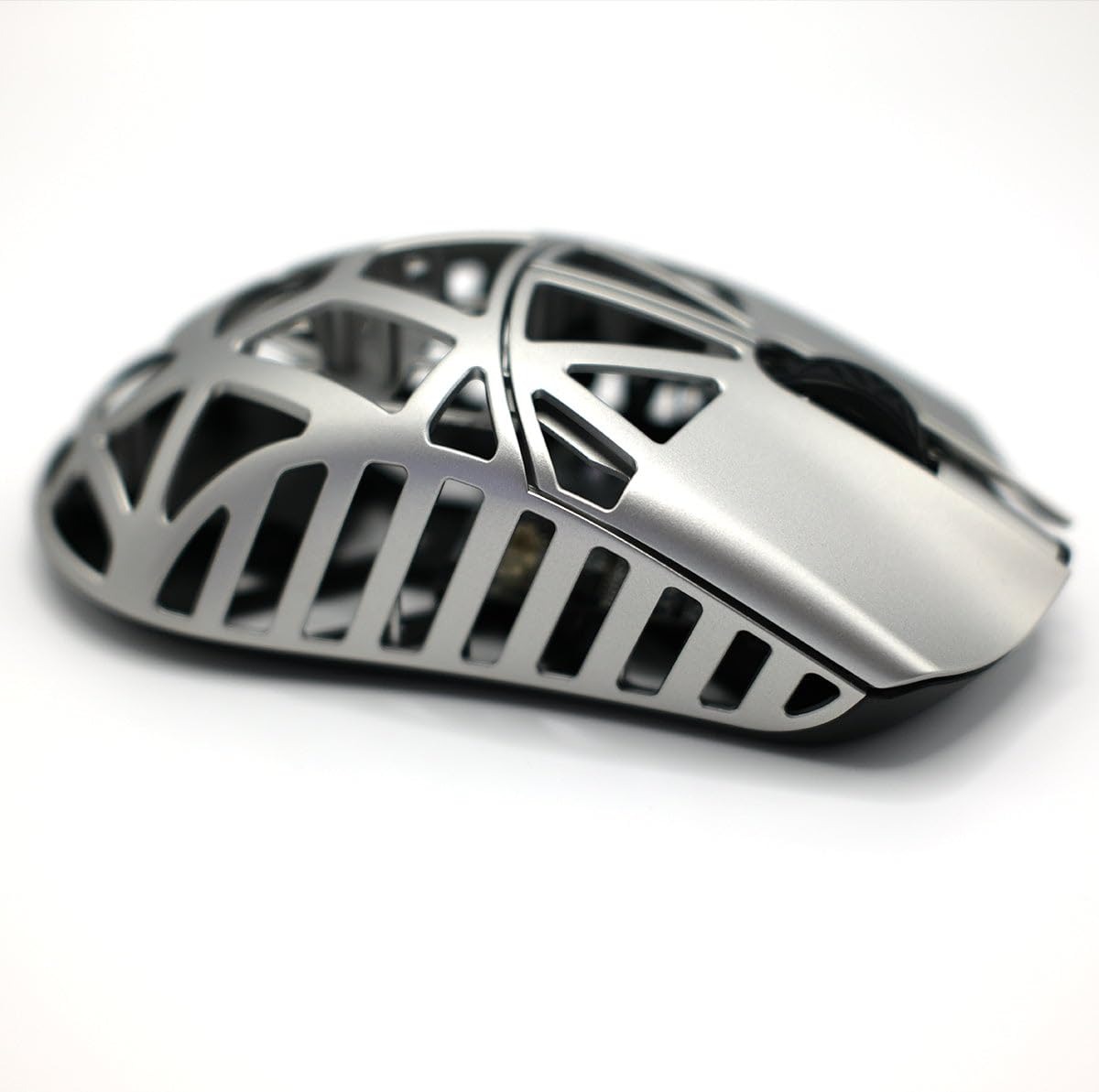 موس WLmouse Beast X Max Metalic Silver Side Slits