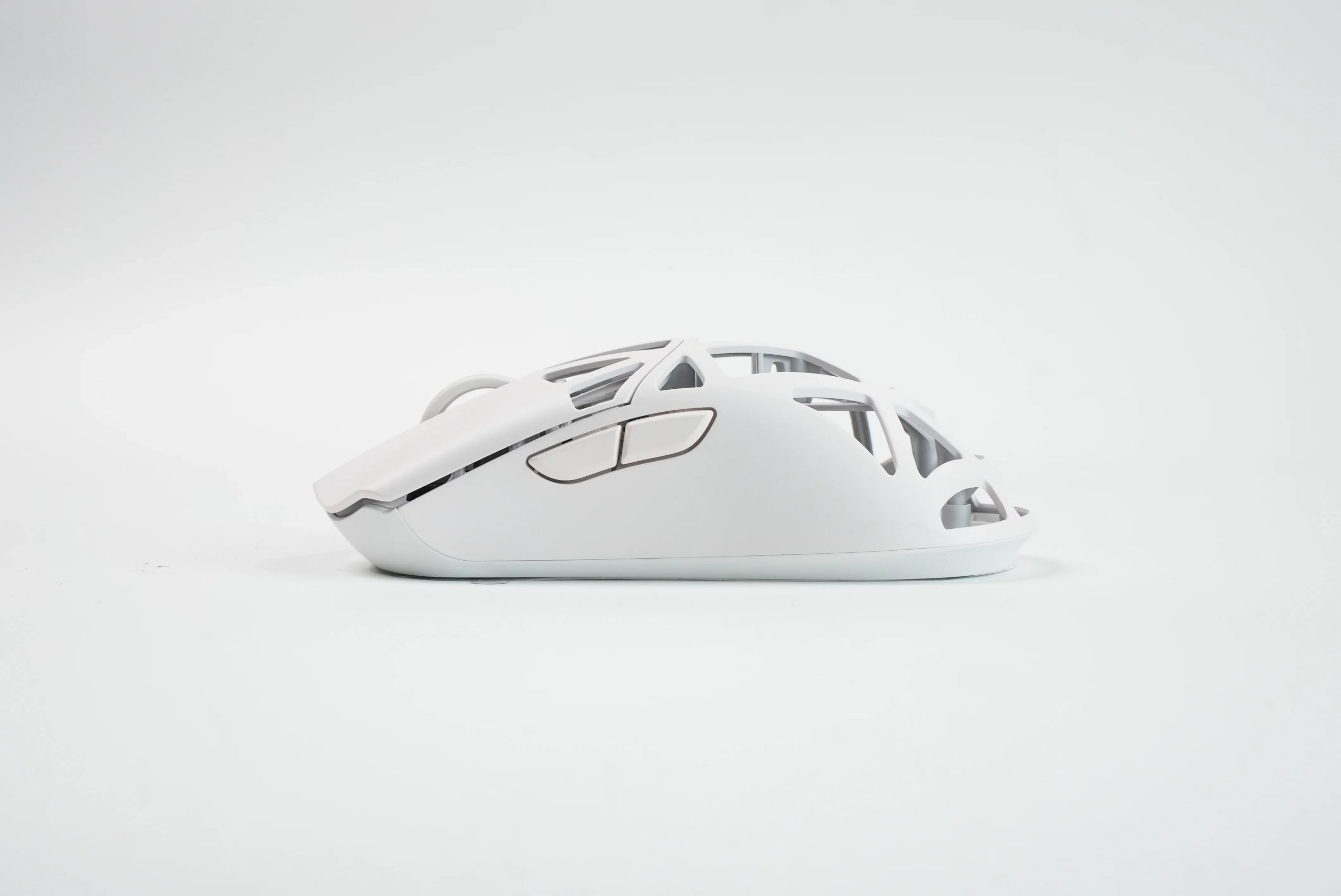 موس WLmouse Beast X Max Milky White Solid Side