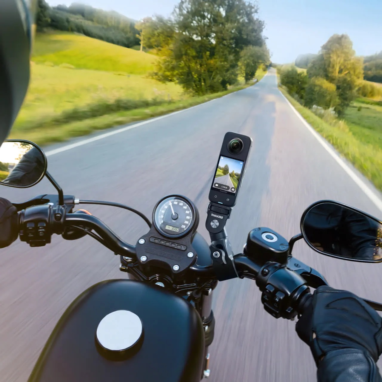 دوربین Insta360 Motorcycle Bundle